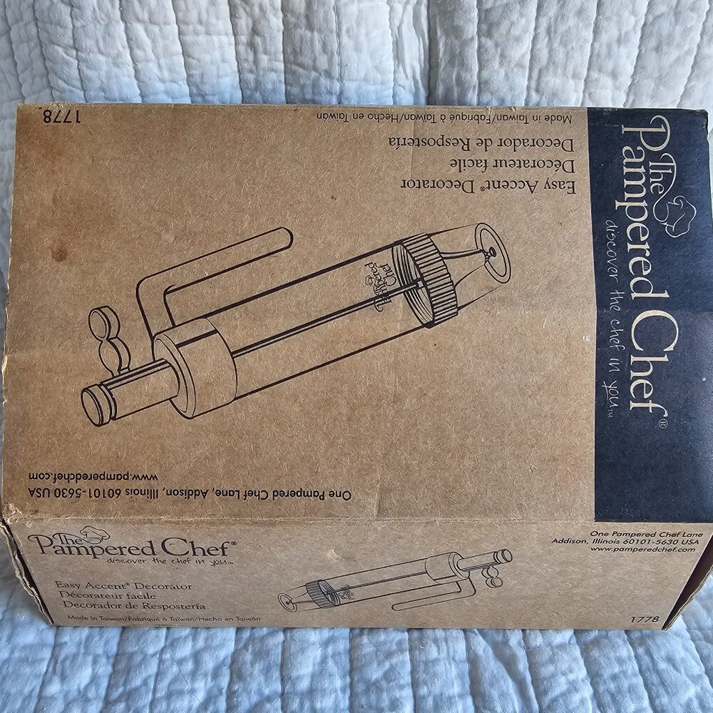 Easy Accent Decorator-Pampered Chef